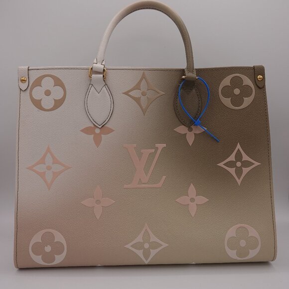 Louis Vuitton Monogram Giant Spring In The City Sunset Khaki MM - Picture 1 of 16